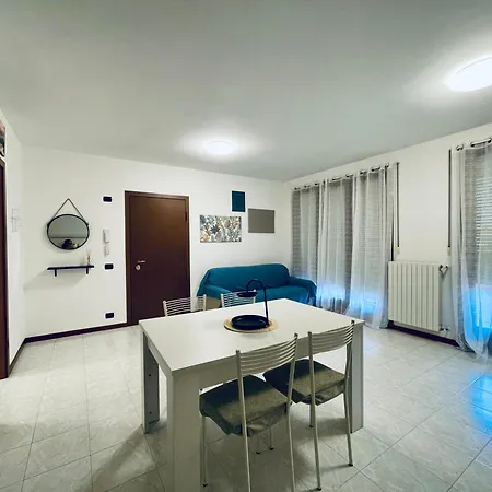 Unicumhouse M Fiera - Stazione Porta Nuova - Children Museum Apartmán *